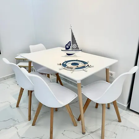 Poseidon's ساراندا
